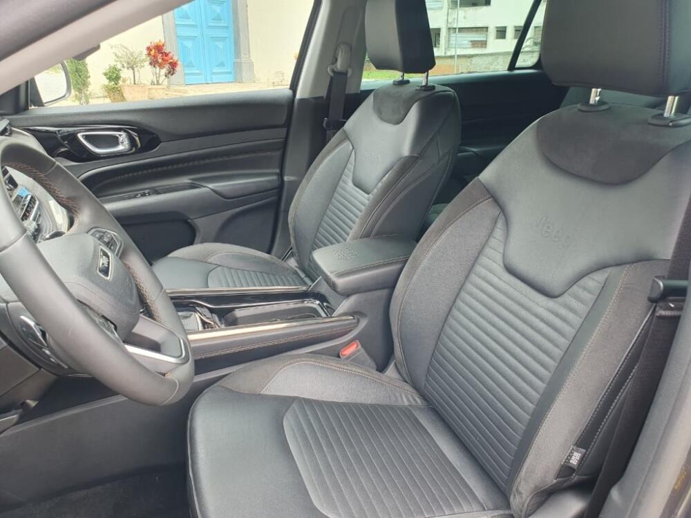 Jeep Commander