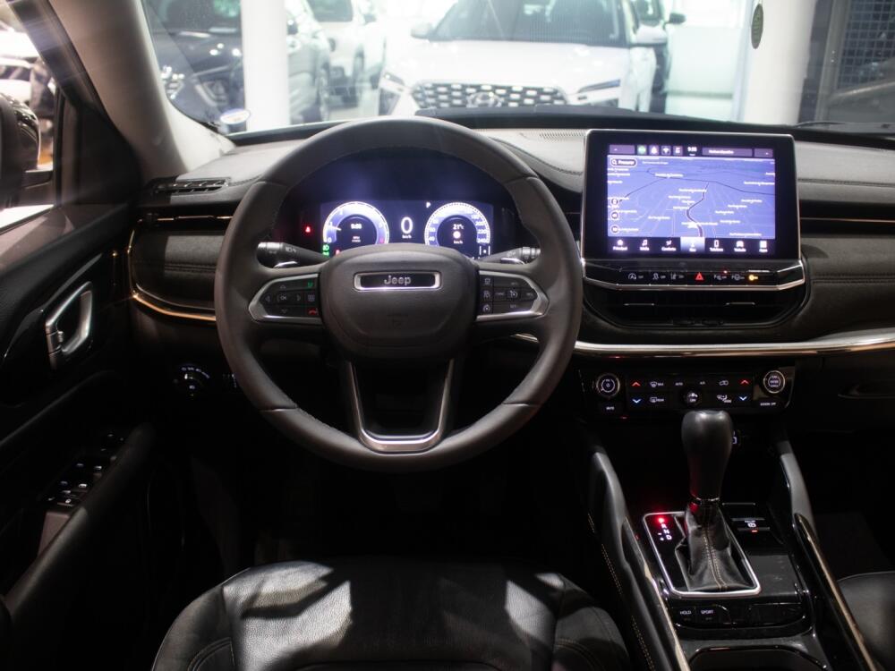 Jeep Commander