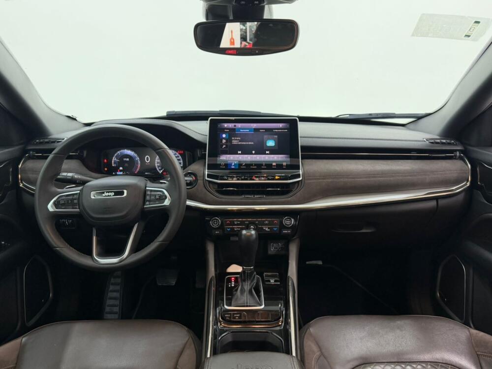 Jeep Commander