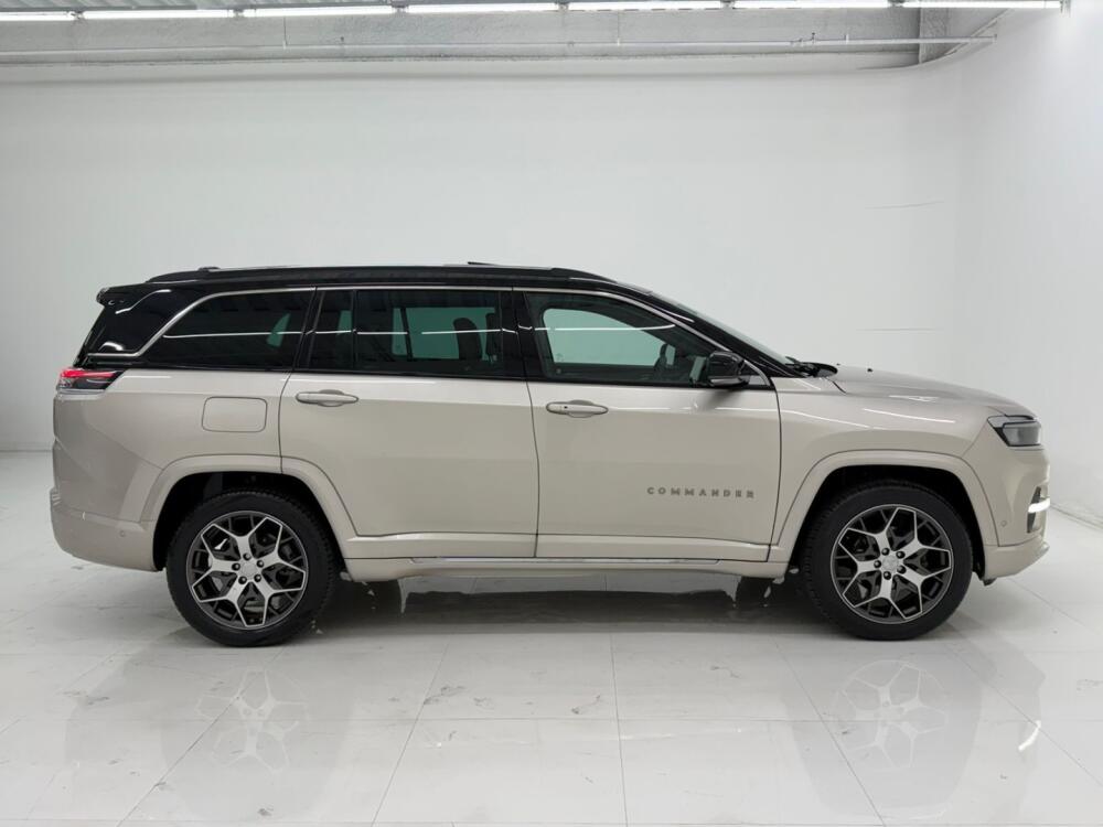 Jeep Commander