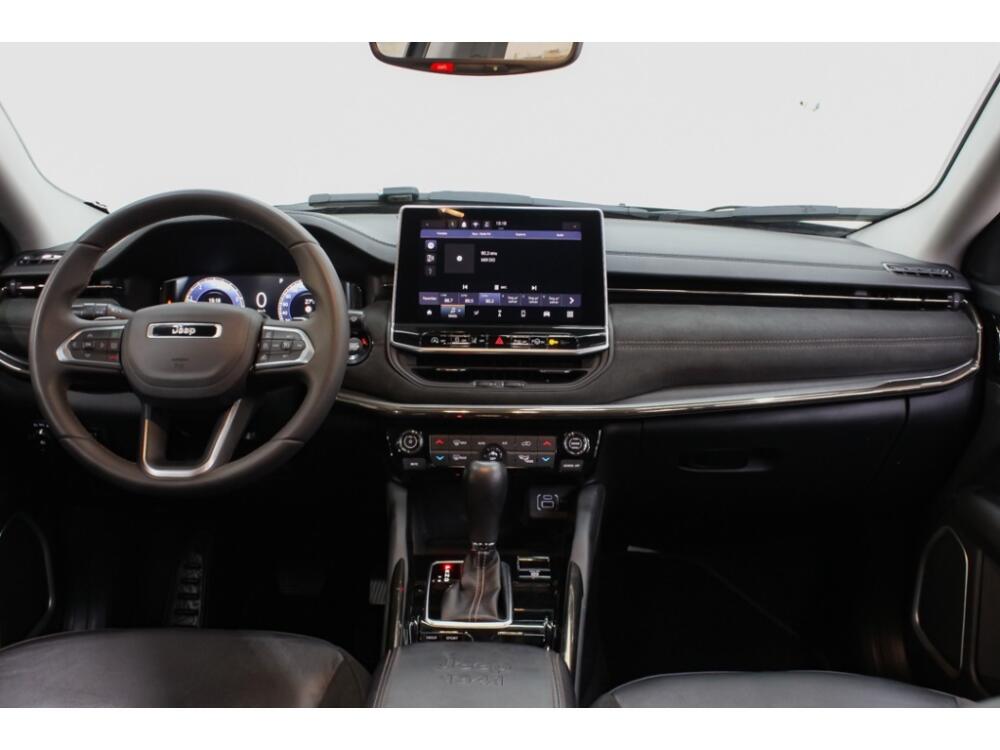 Jeep Commander