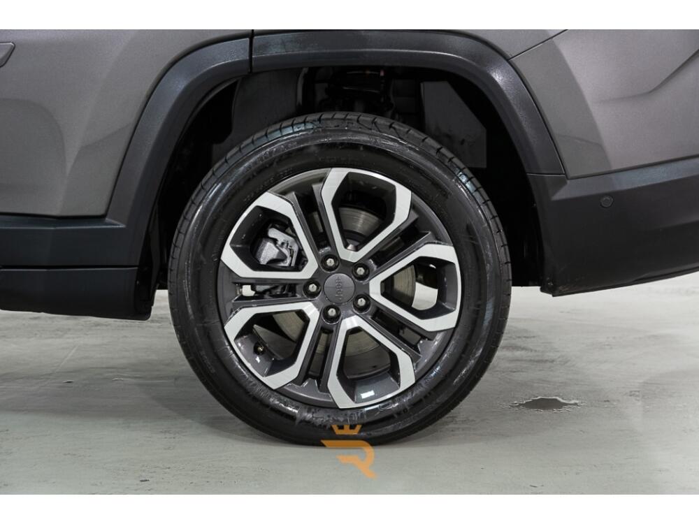 Jeep Commander