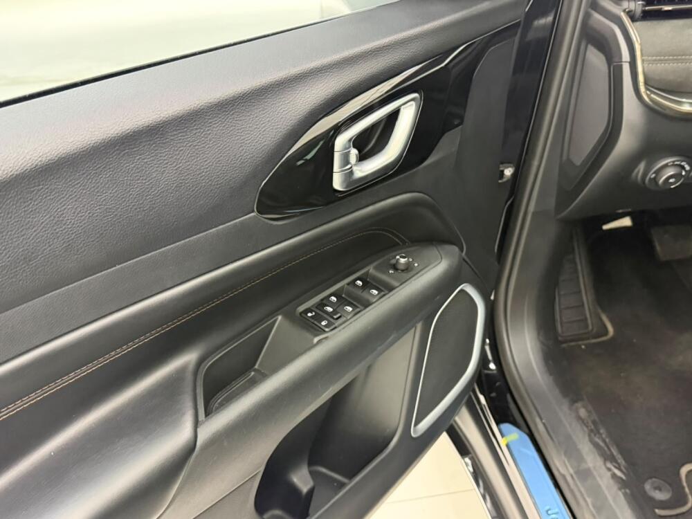 Jeep Commander