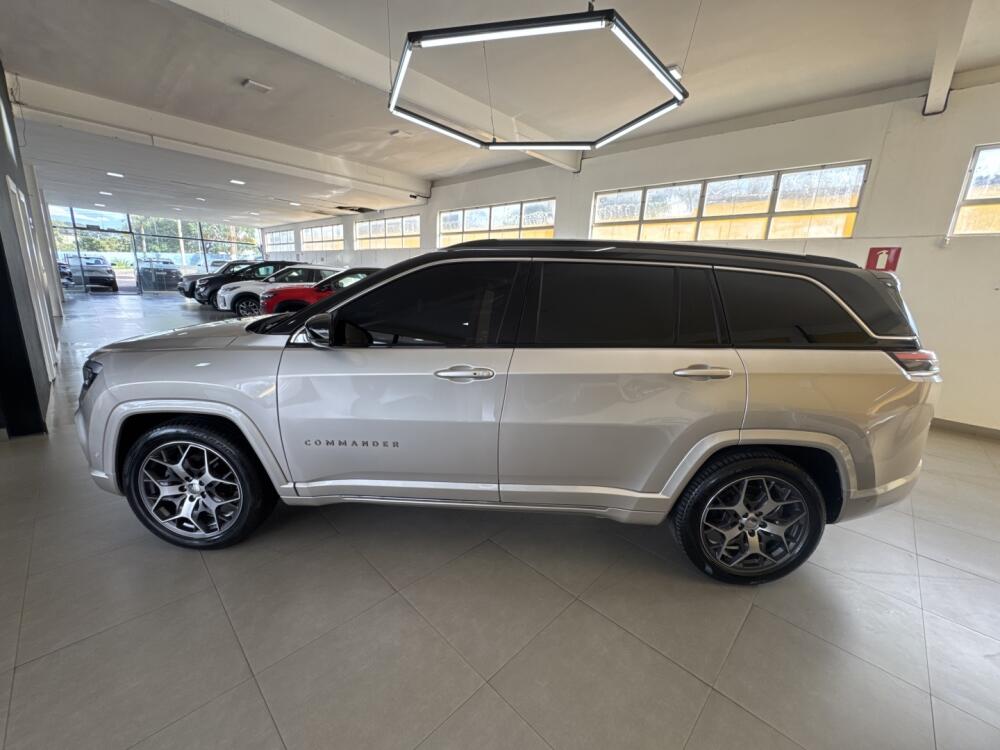 Jeep Commander