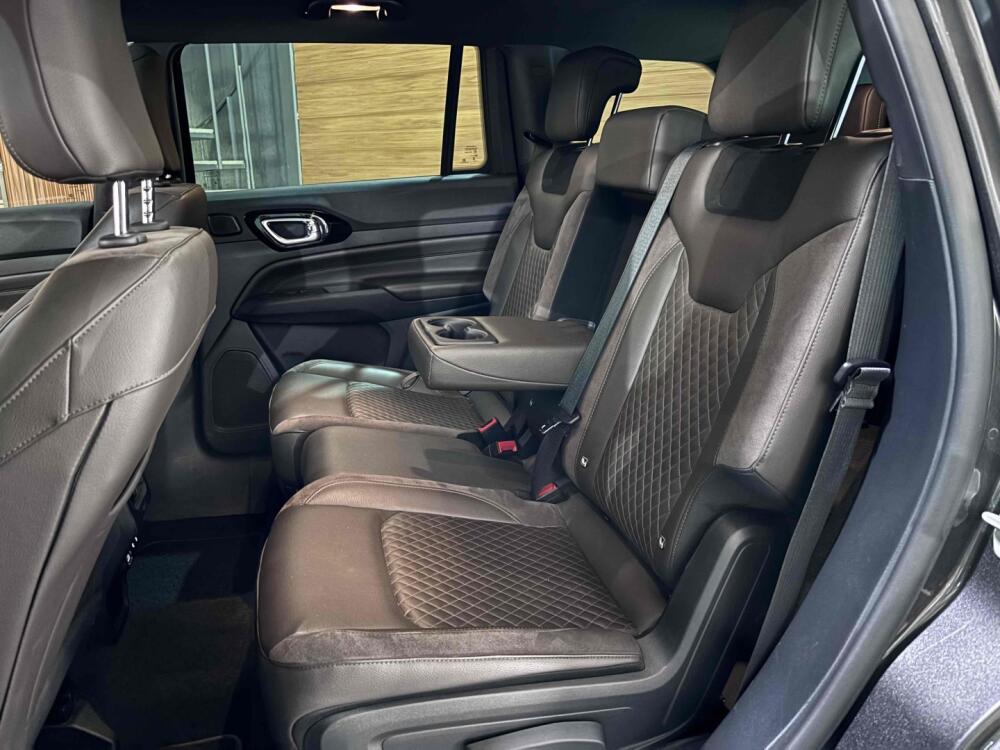 Jeep Commander