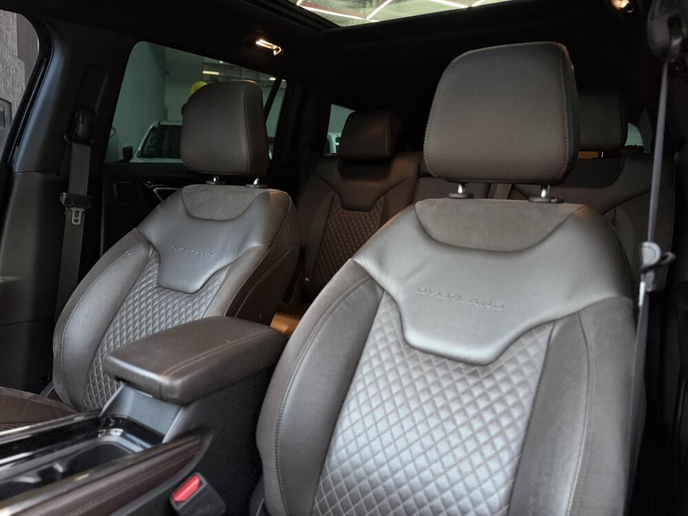 Jeep Commander