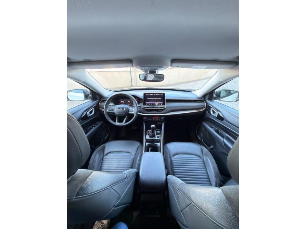 Jeep Commander