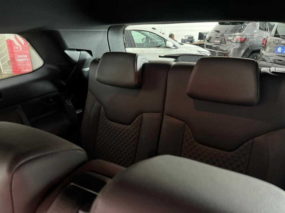 Jeep Commander