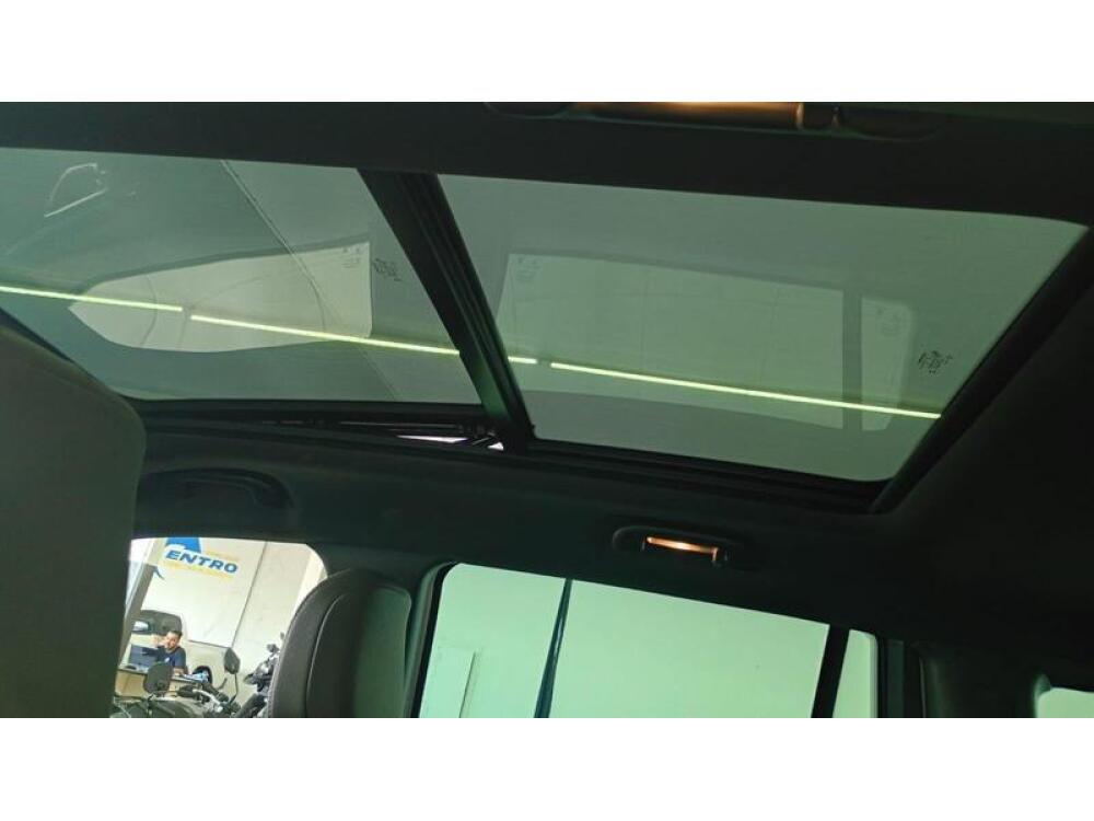 Jeep Commander