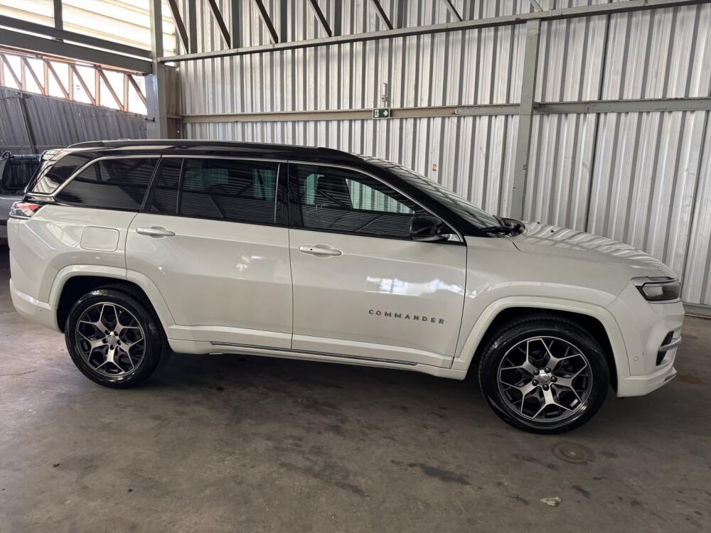 Jeep Commander