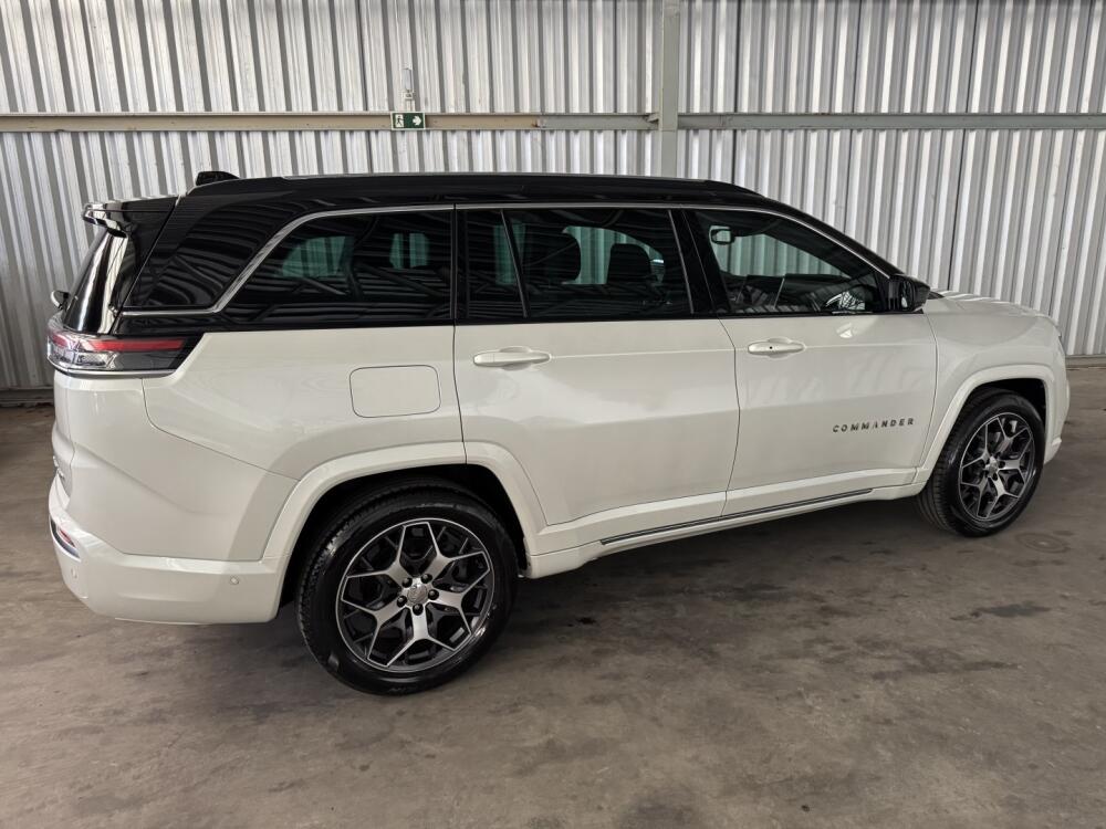 Jeep Commander