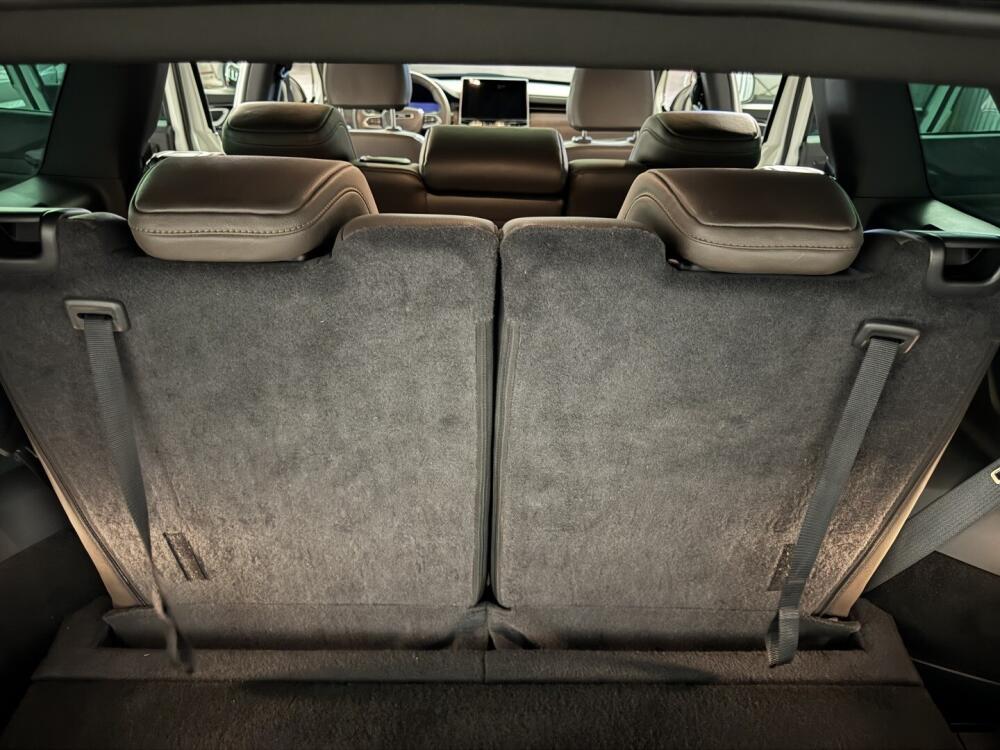 Jeep Commander