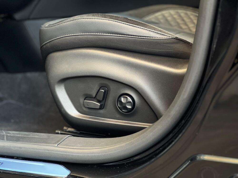 Jeep Commander