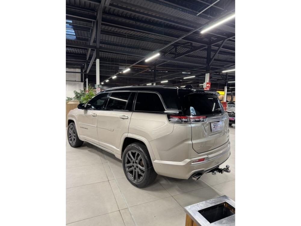 Jeep Commander