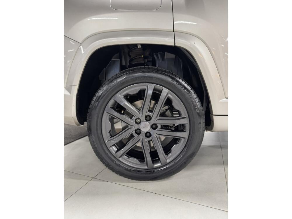 Jeep Commander