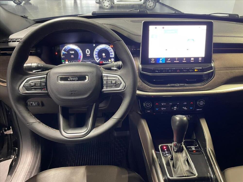Jeep Commander