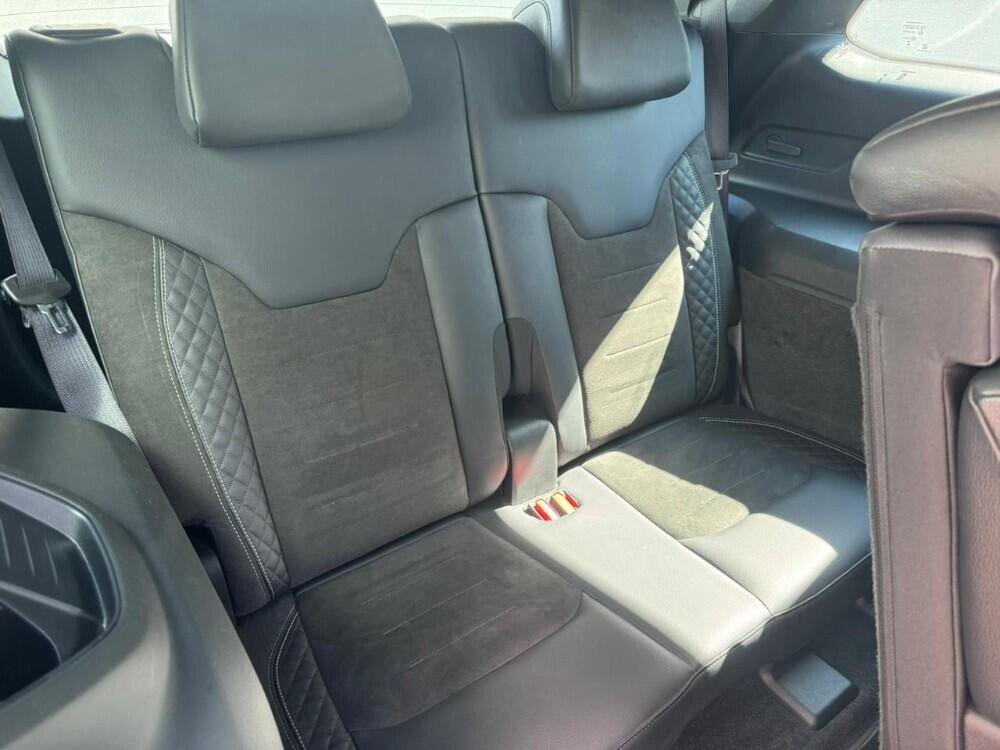 Jeep Commander