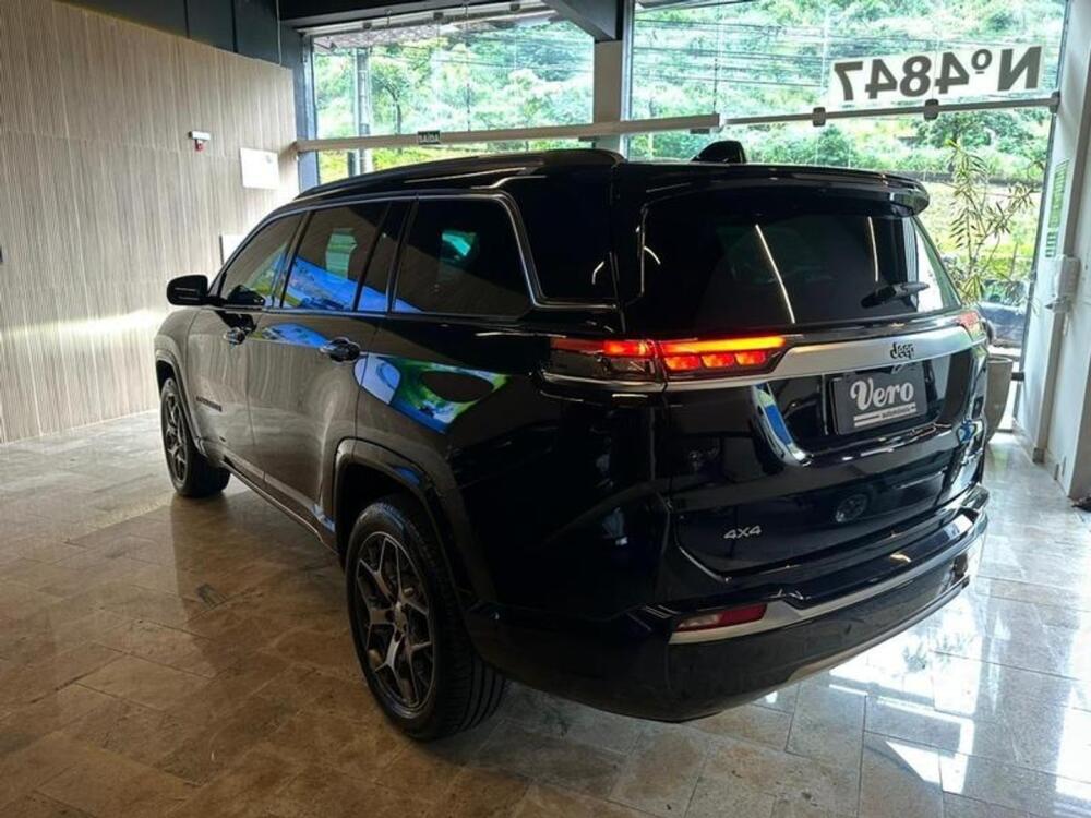 Jeep Commander