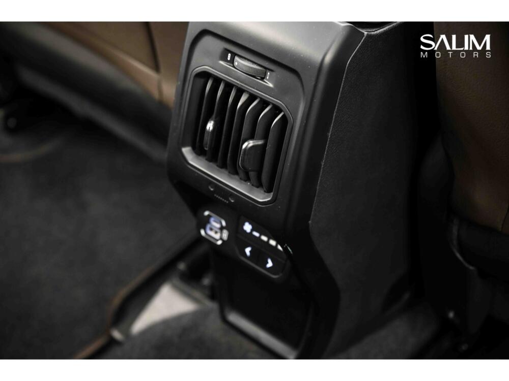 Jeep Commander