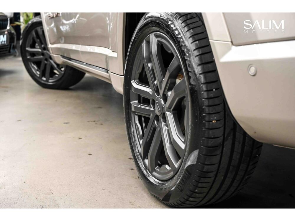 Jeep Commander