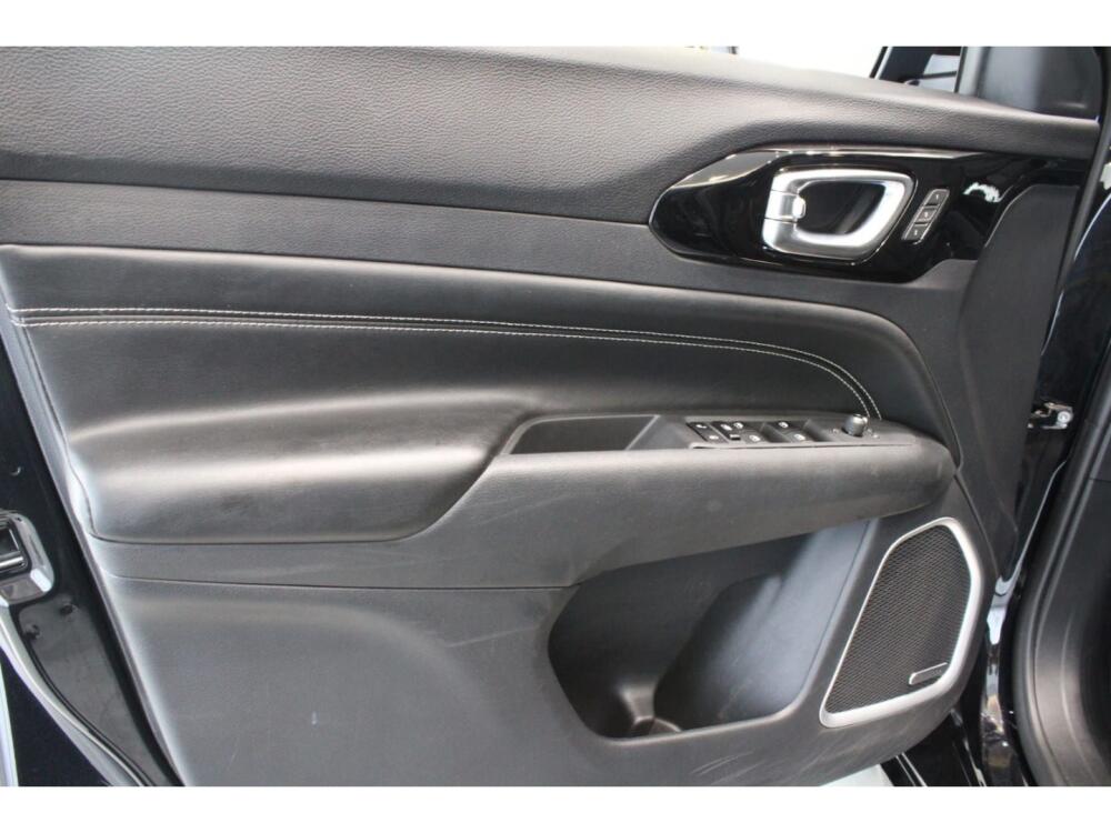 Jeep Commander