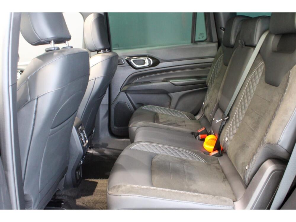 Jeep Commander