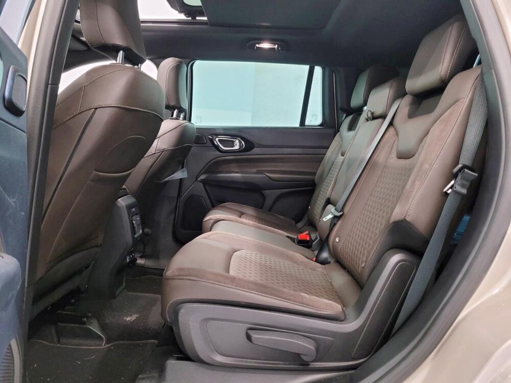 Jeep Commander