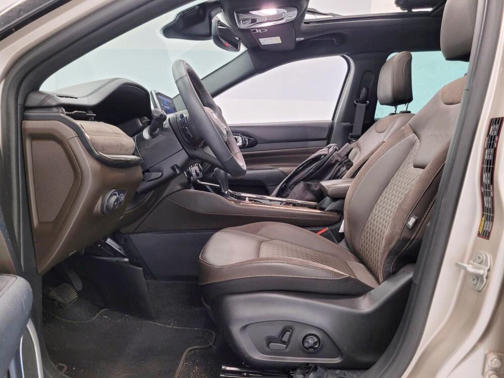 Jeep Commander