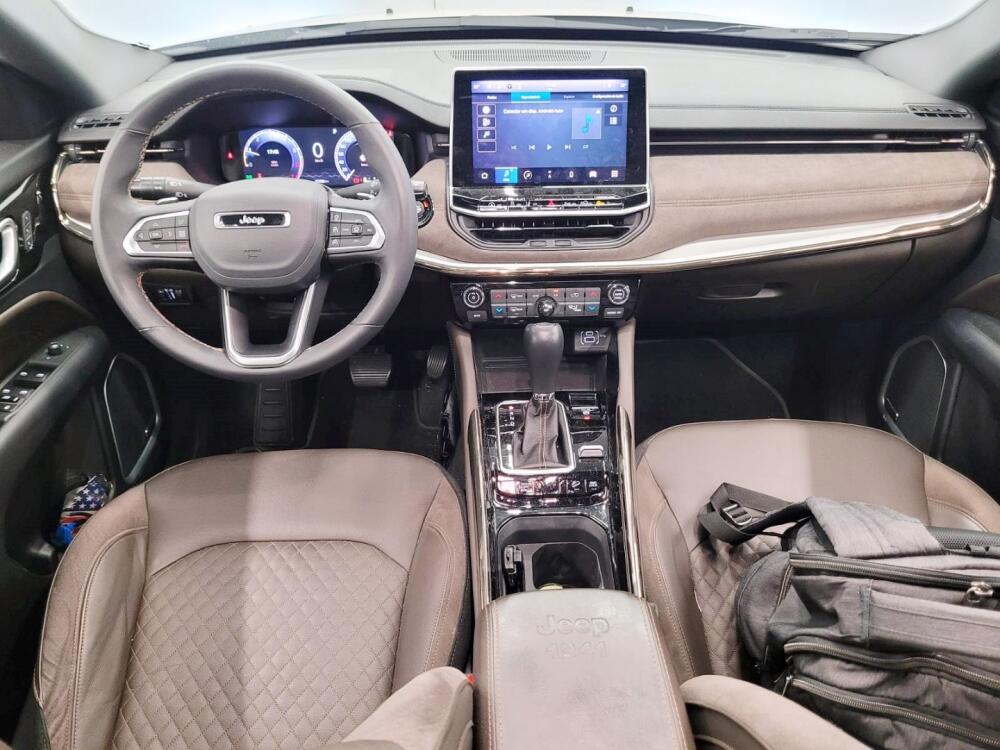 Jeep Commander