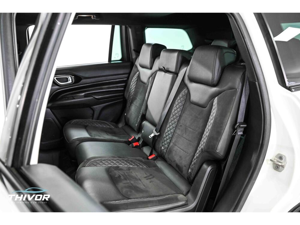 Jeep Commander