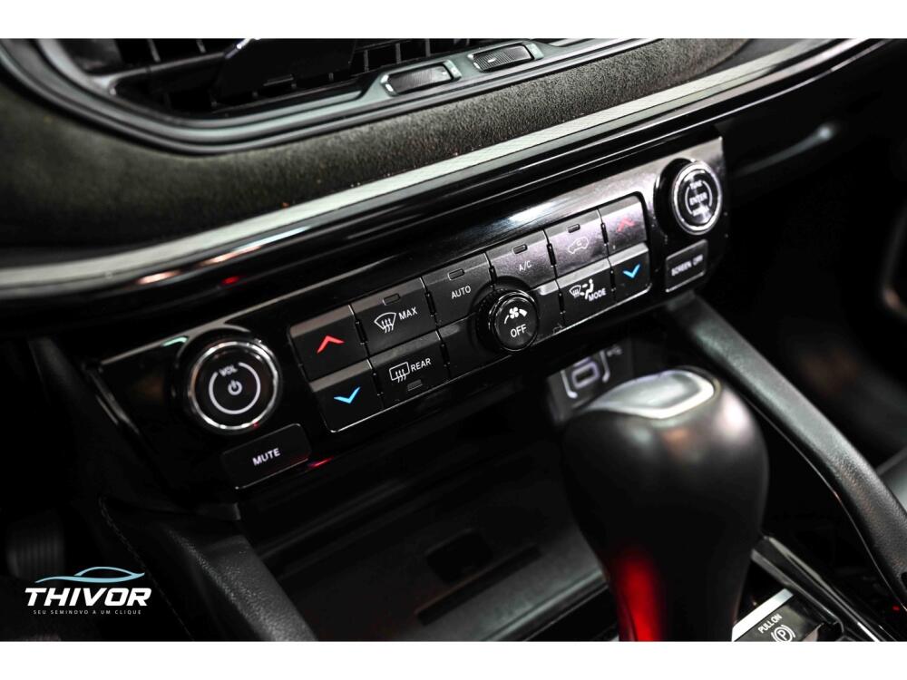Jeep Commander