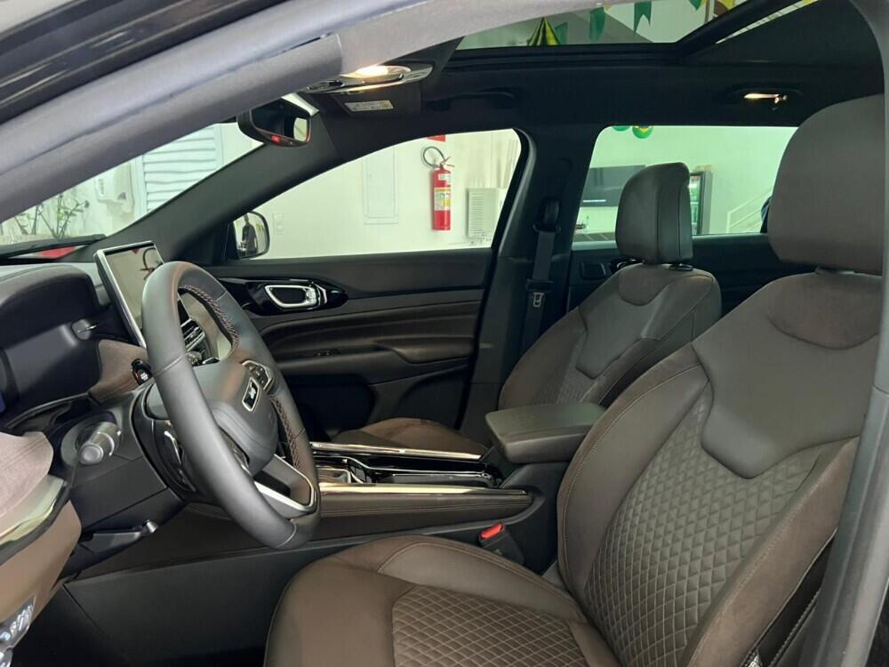 Jeep Commander