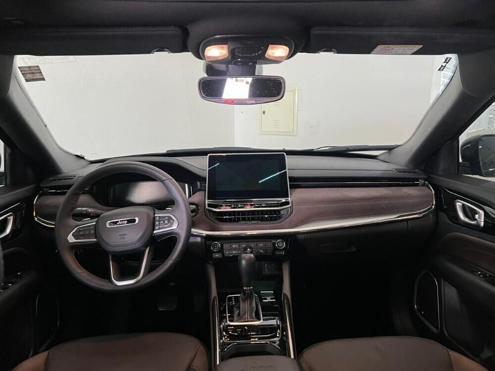 Jeep Commander