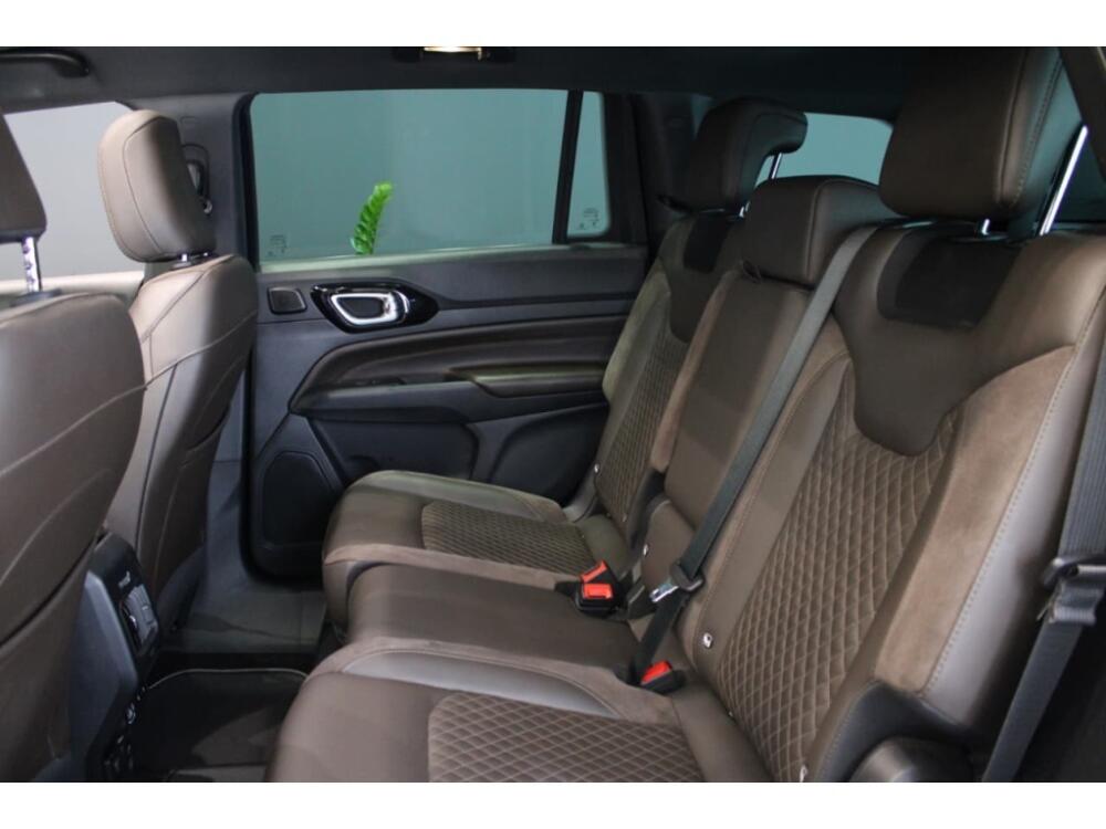 Jeep Commander