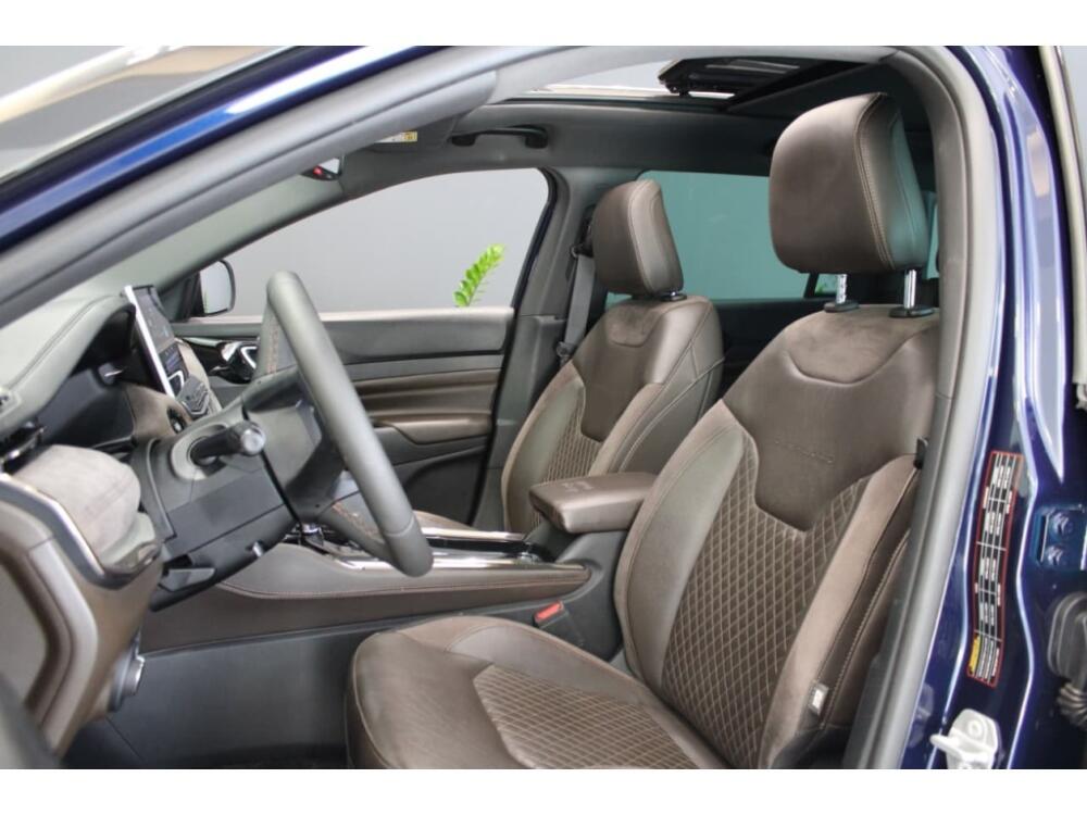Jeep Commander