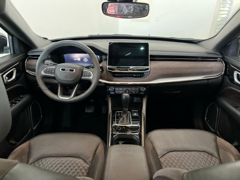 Jeep Commander