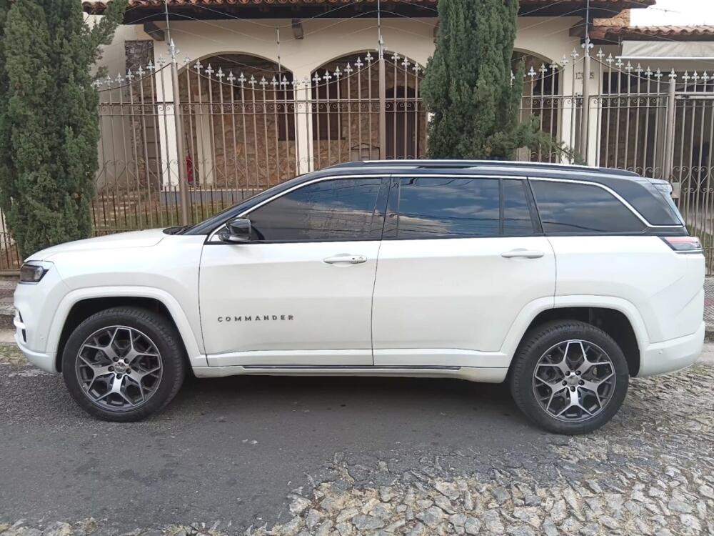 Jeep Commander