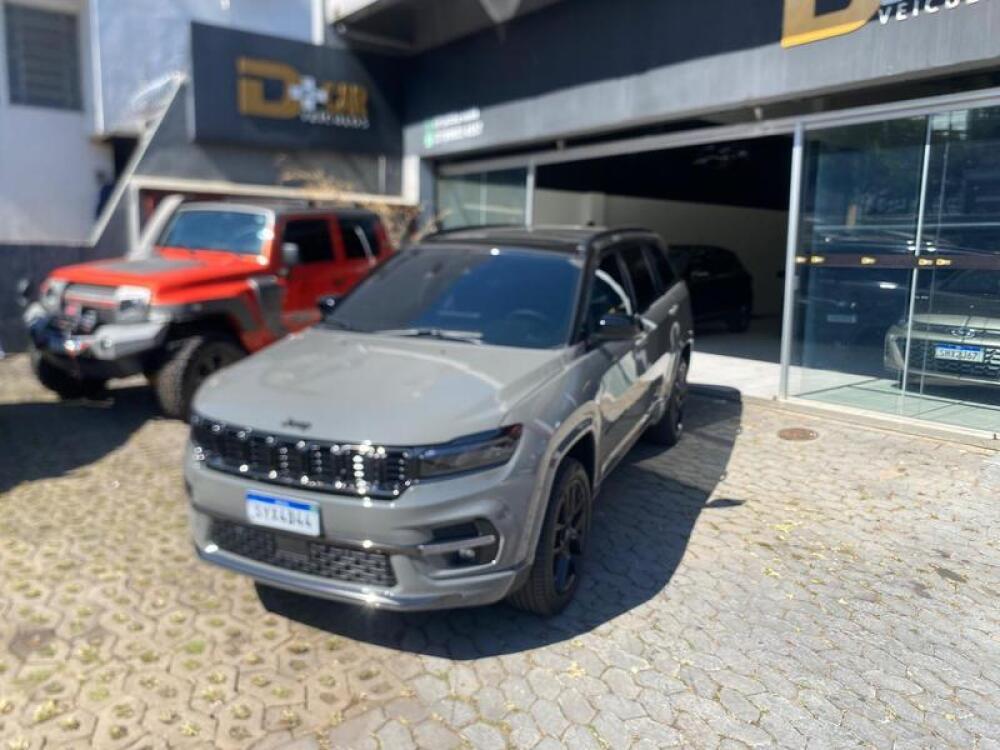 Jeep Commander