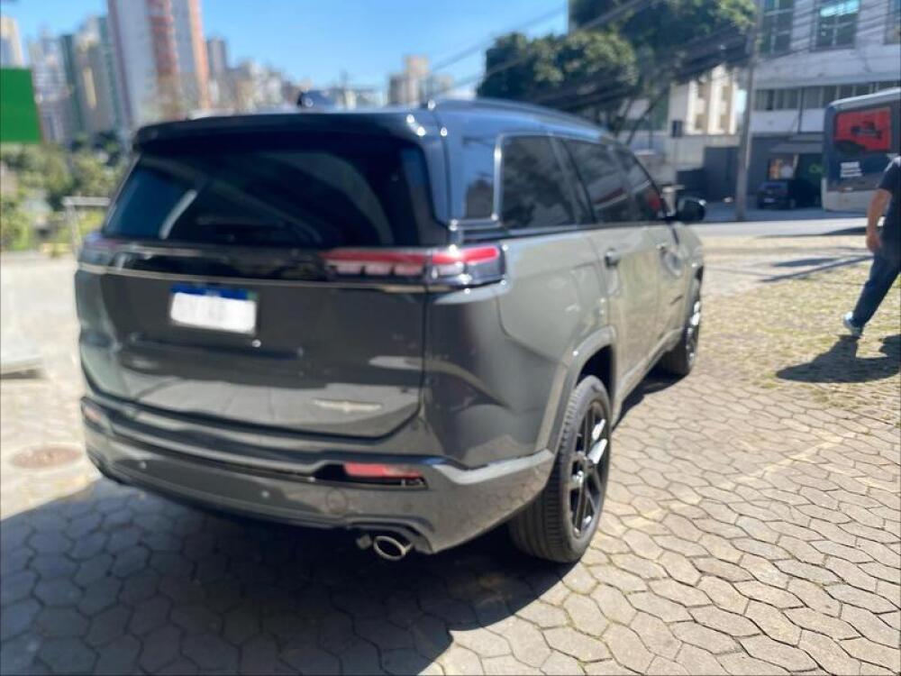 Jeep Commander
