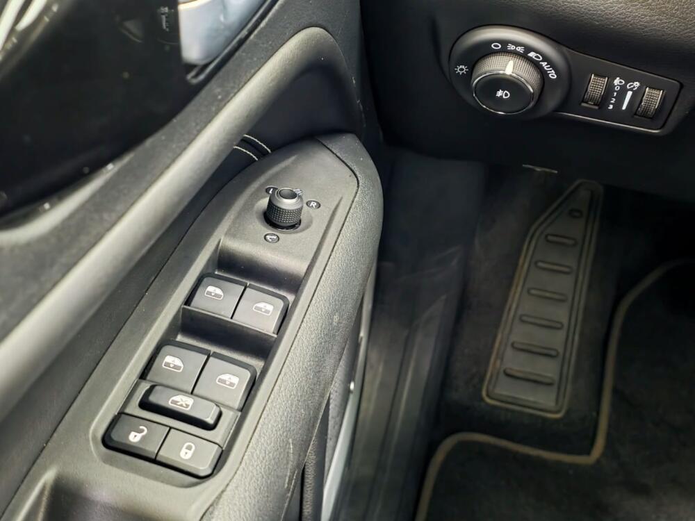 Jeep Commander