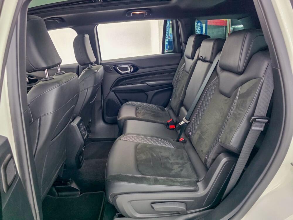 Jeep Commander