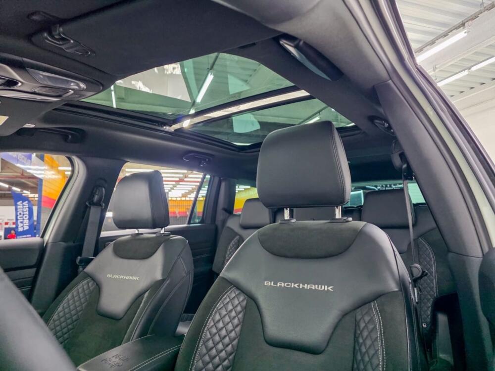 Jeep Commander