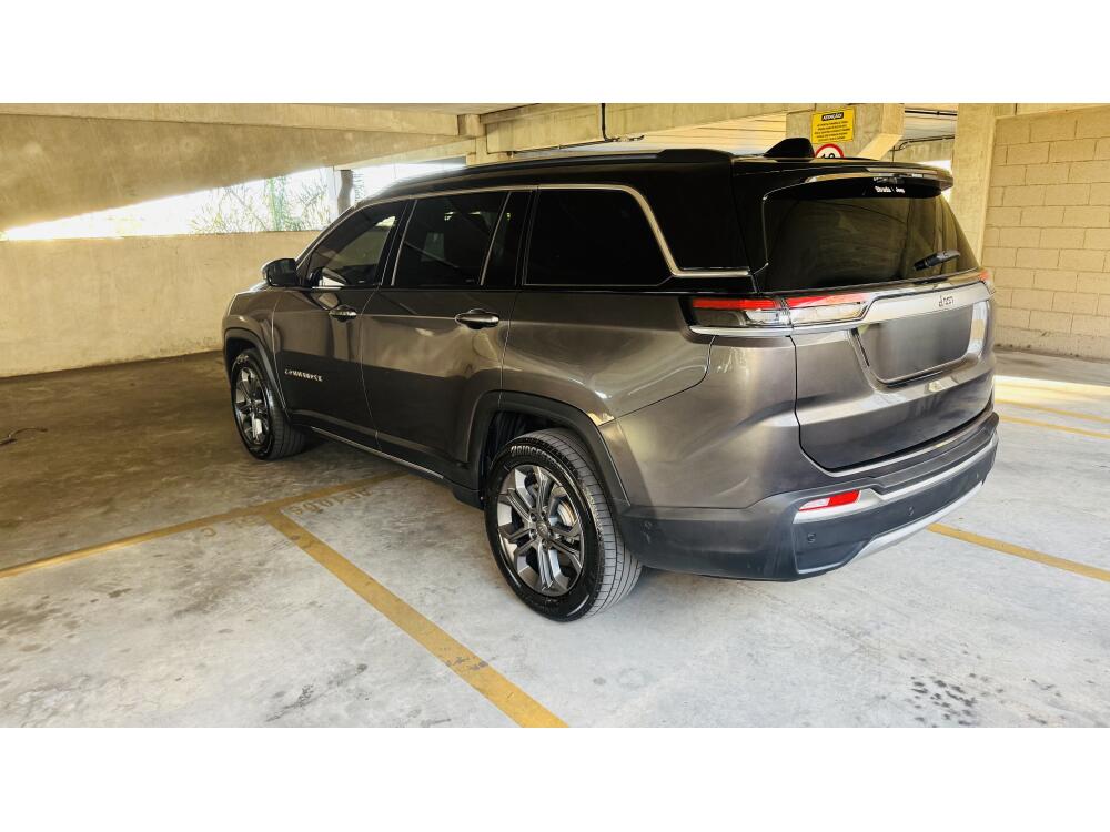 Jeep Commander