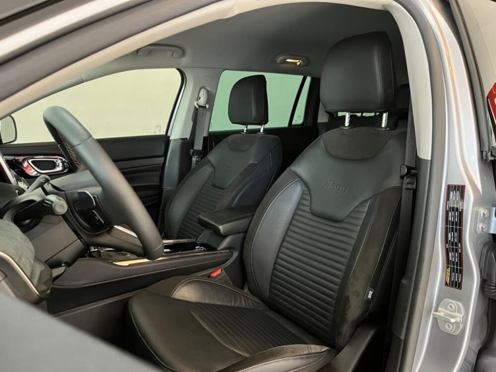 Jeep Commander
