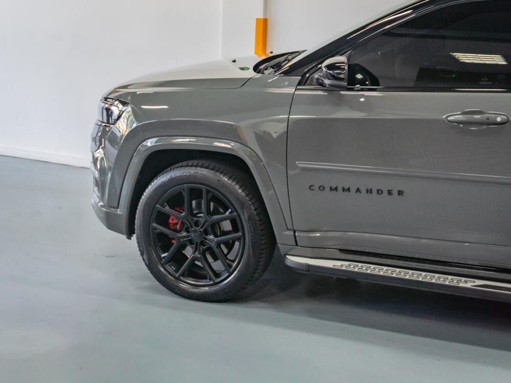 Jeep Commander
