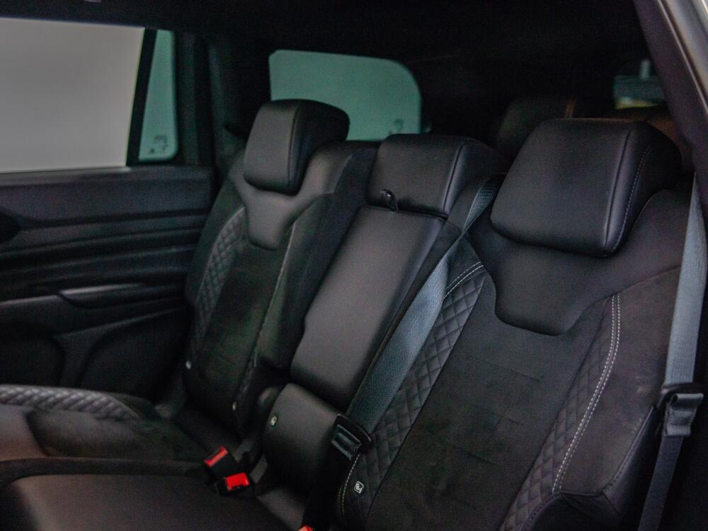 Jeep Commander