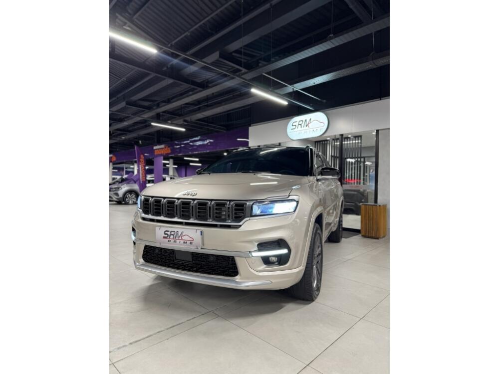 Jeep Commander 2.0 HURRICANE 4 TURBO GASOLINA OVERLAND AT9 2024