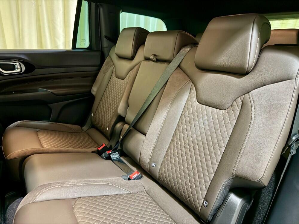 Jeep Commander