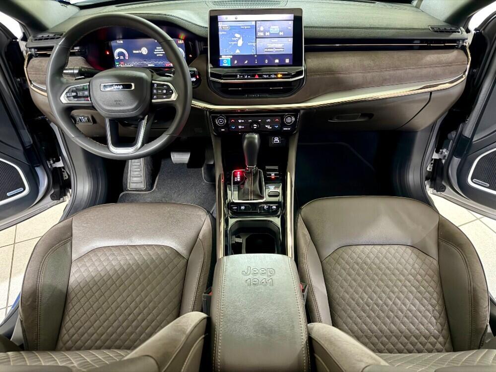 Jeep Commander