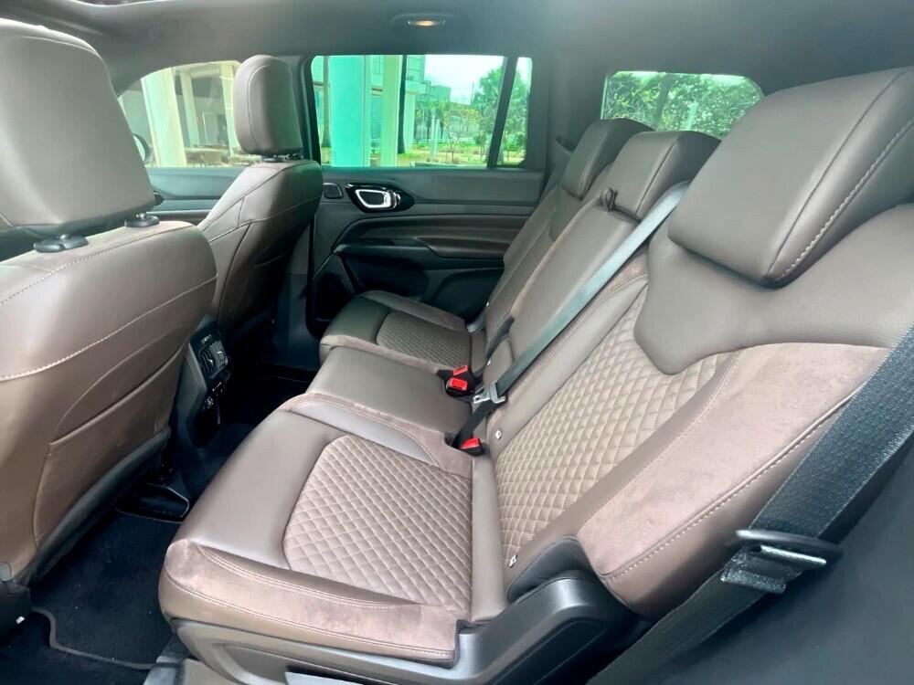 Jeep Commander